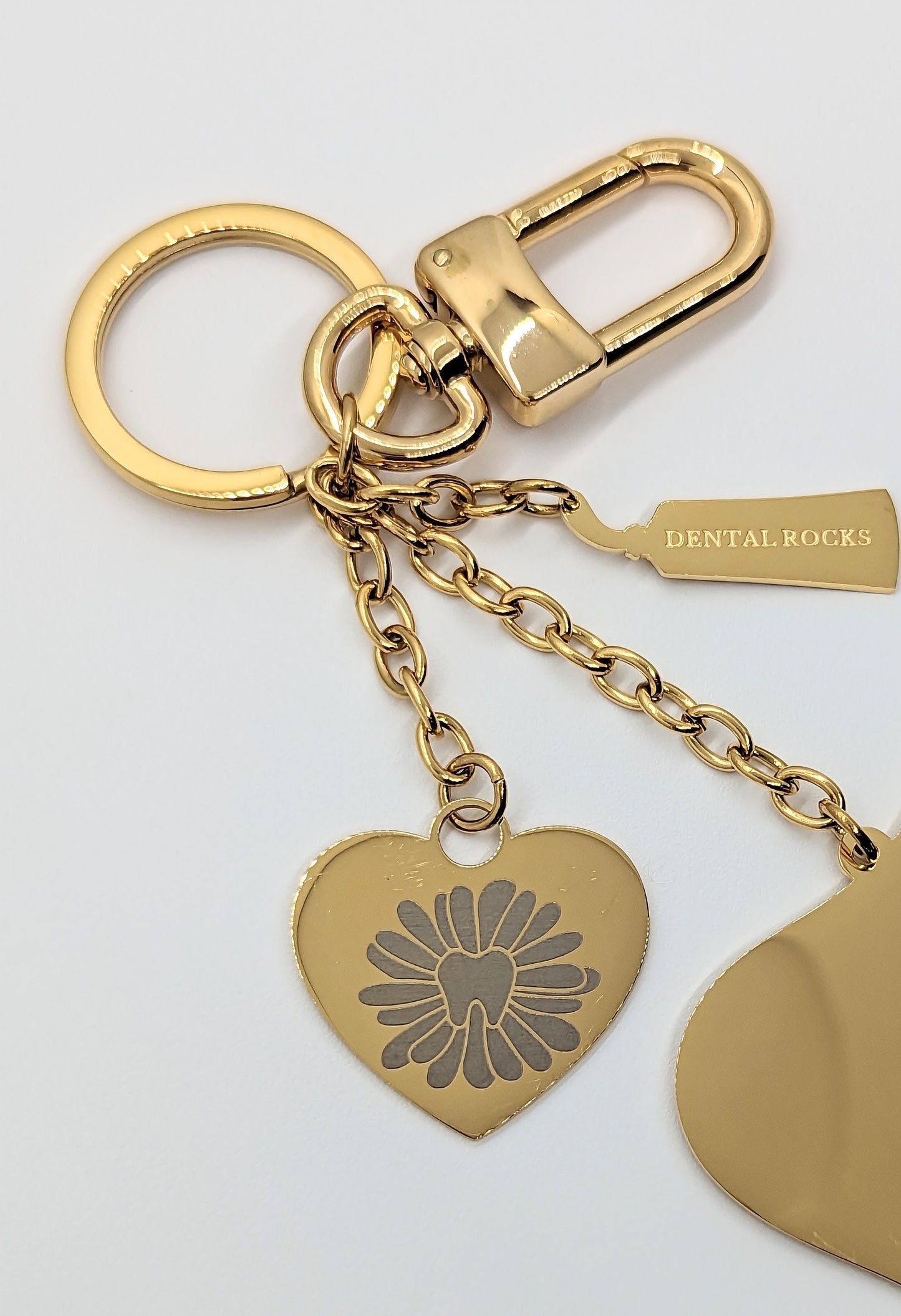 DENTAL HANDBAG CHARM & KEYCHAIN | 14K Gold Plated Dental Key Holder, Backpack & Luggage Tag, Dental Hygienist & Assistant Gift I Luxury Dental Car Decor | Dental Keychain, Hygiene School Gift, Stylish Dental Accessories